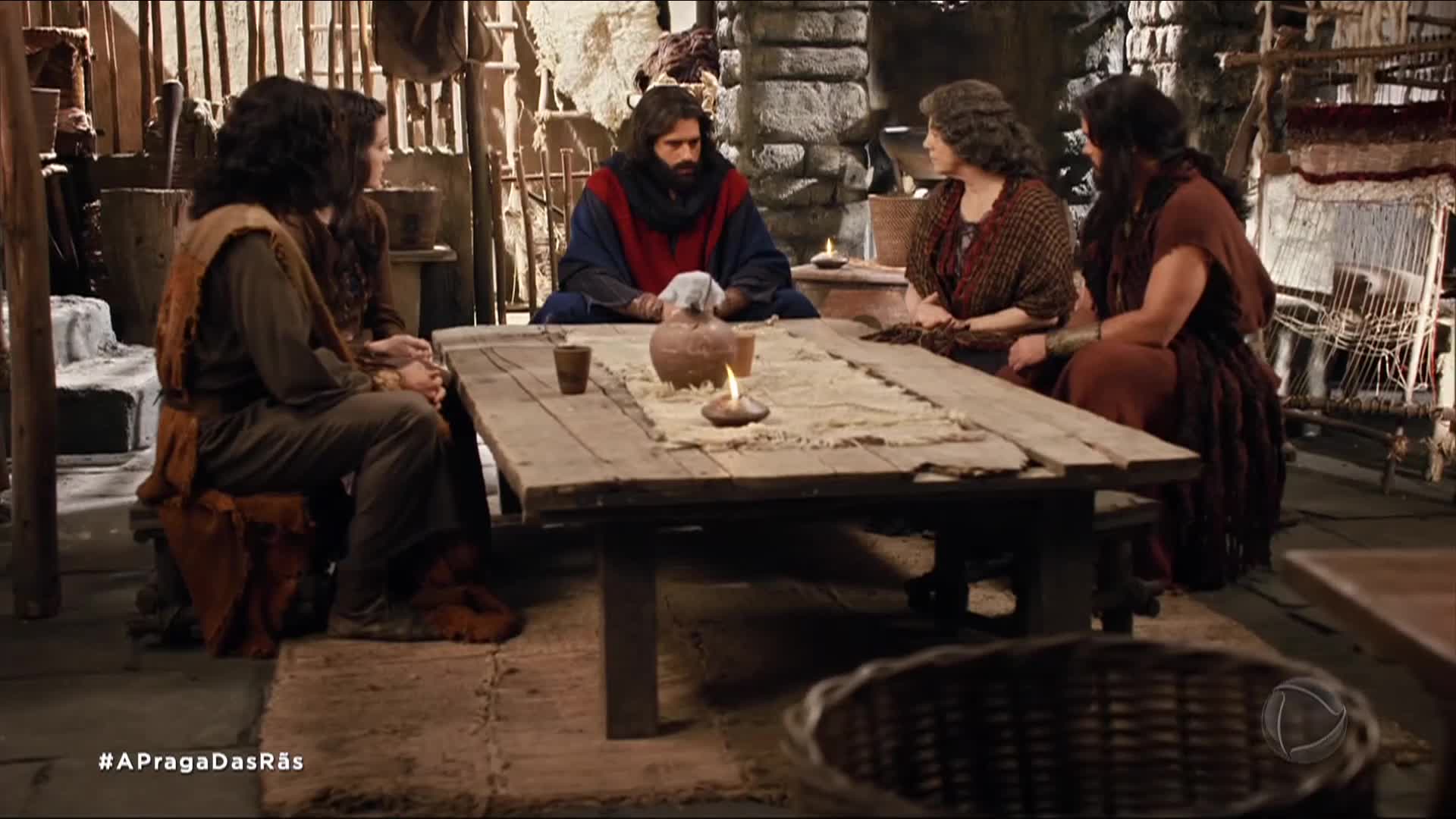 Moisés vai ao palácio conversar com o faraó Os Dez Mandamentos