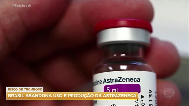 Vídeo: Brasil abandona uso e produção da vacina da AstraZeneca contra a Covid-19