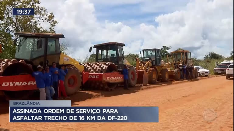 Vídeo: Assinada ordem de serviço para asfaltar trecho em Brazlândia