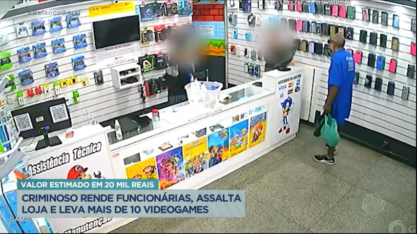 Vídeo: Criminoso rende funcionárias e assalta loja de videogames no RS