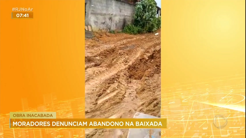 Vídeo: Moradores reclamam de obra inacabada em bairro de Belford Roxo (RJ)
