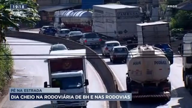 Vídeo: Estradas e rodoviária cheias marcam saída do feriado em BH