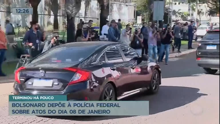 Vídeo: Jair Bolsonaro presta depoimento sobre atos extremistas contra a sede dos Três Poderes
