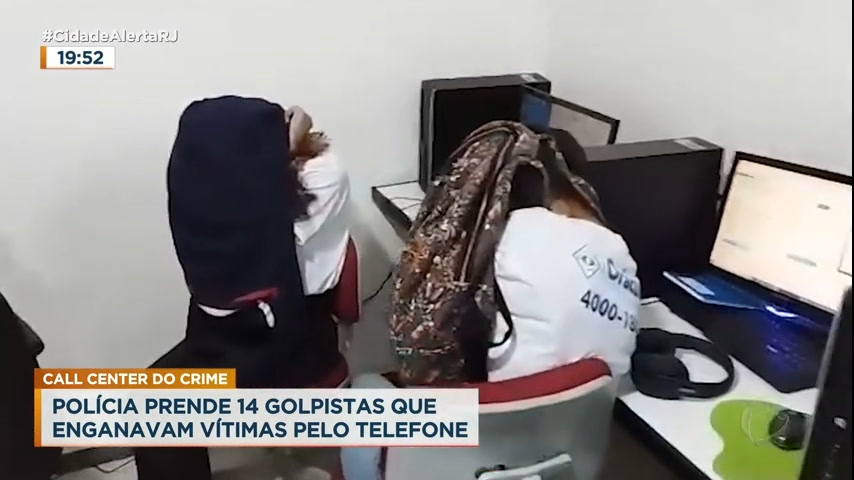 Vídeo: Polícia prende 14 golpistas em call center do crime no RJ