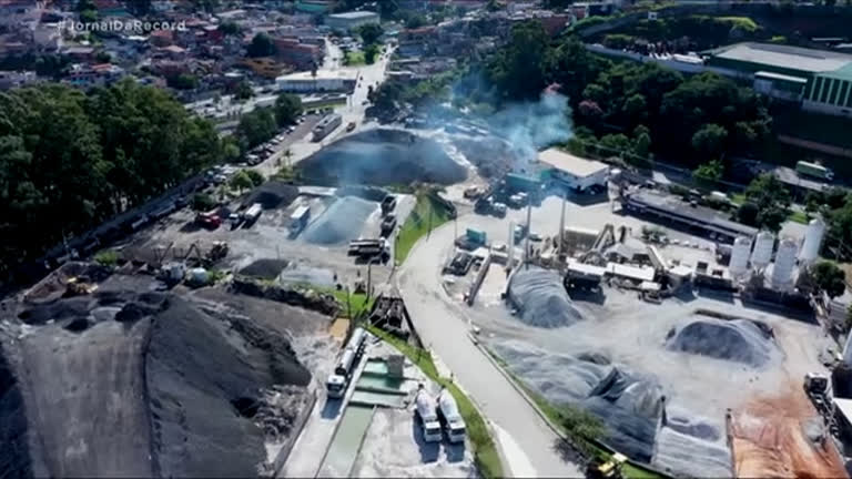 Vídeo: Poluição : indústria de São Paulo vira alvo de reclamações dos vizinhos devido à poluição emitida