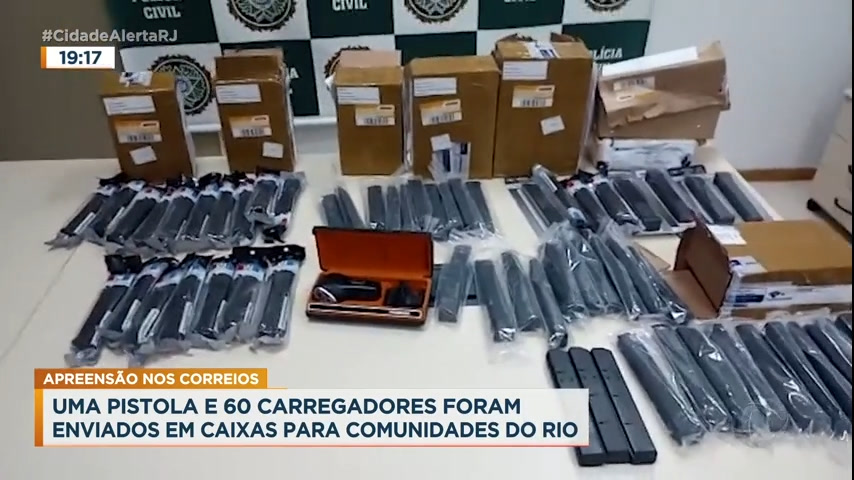 Vídeo: Polícia Civil e Receita Federal apreendem munições que iriam para comunidades do RJ