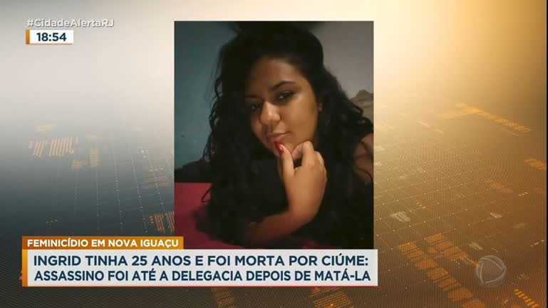 Vídeo: Mãe passa mal após morte de filha assassinada na Baixada Fluminense