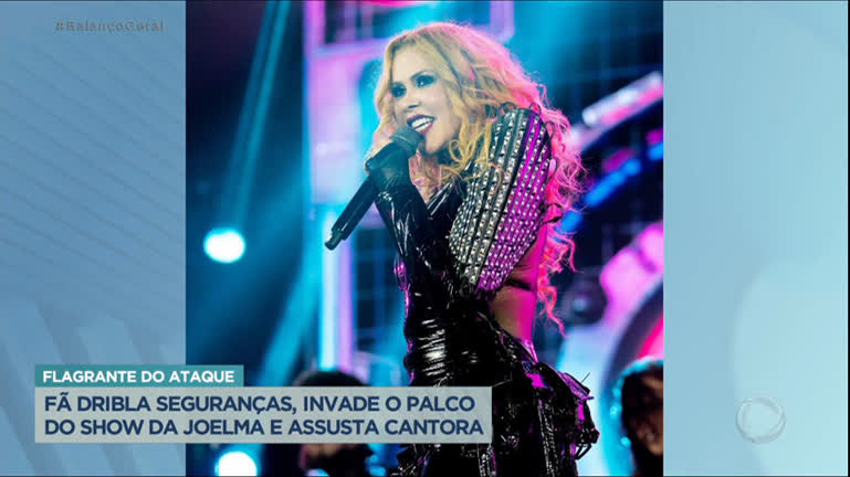 Vídeo: Fã invade o palco e agarra cantora Joelma em Rio Branco (AC)