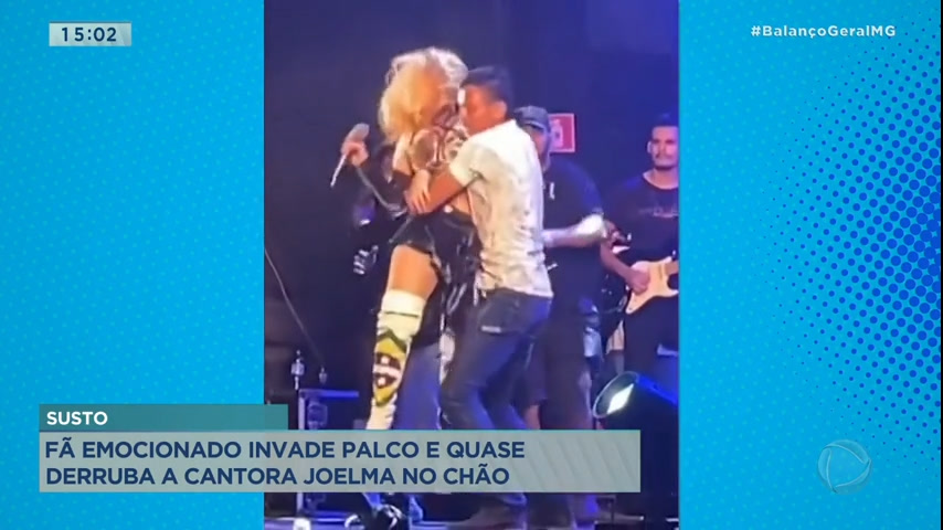 Vídeo: A Hora da Venenosa: fã emocionado invade palco e quase derruba a cantora Joelma