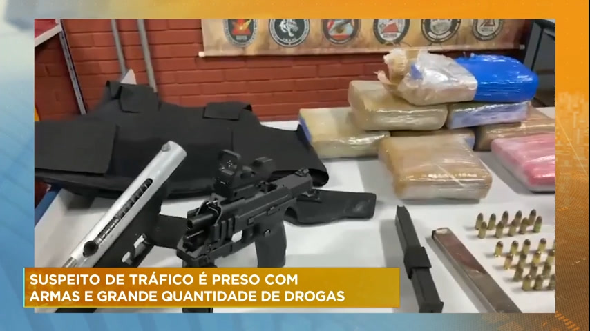 Vídeo: Suspeito de tráfico é preso com armas e grande quantidade de drogas em BH