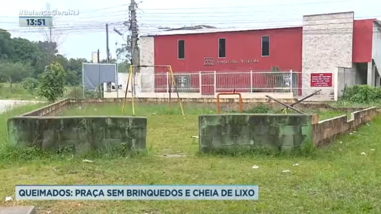 Vídeo: Moradores da Baixada Fluminense reclamam de praça abandonada