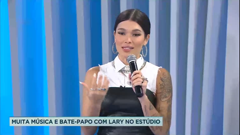 Vídeo: Lary canta o hit "Se Joga" no Balanço Geral Edição de Sábado