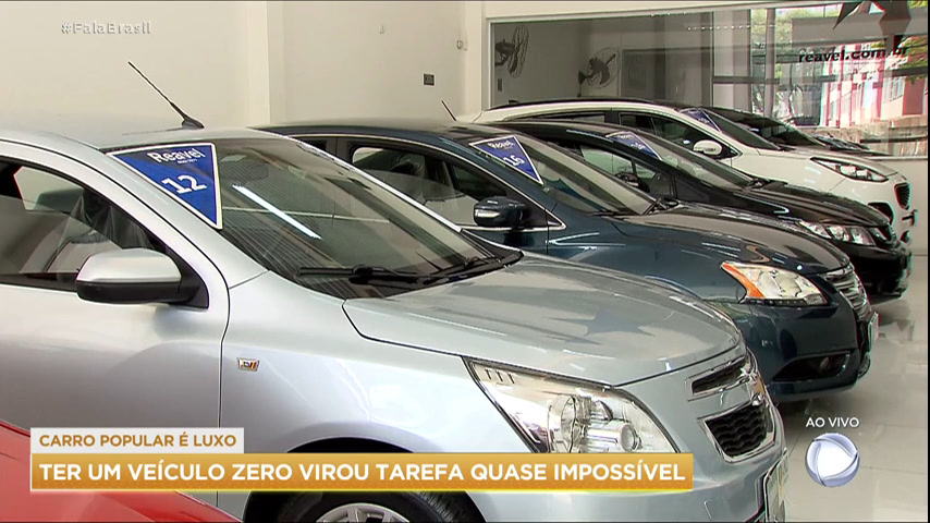 Vídeo: Brasileiros precisam juntar 52 salários mínimos para comprar um carro novo