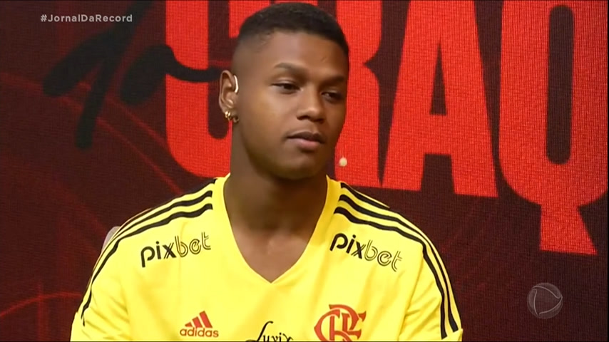 Vídeo: Matheus França, do Flamengo, é suspeito de fraudar aulas para tirar a carteira de motorista