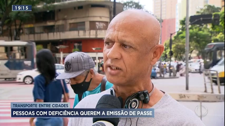 Vídeo: Pessoas com deficiência sofrem com burocracia para emitir passe gratuito em BH