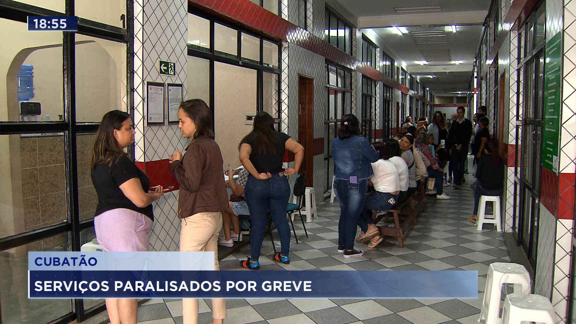 Vídeo: Estudantes de Cubatão estão sem aulas há dois dias