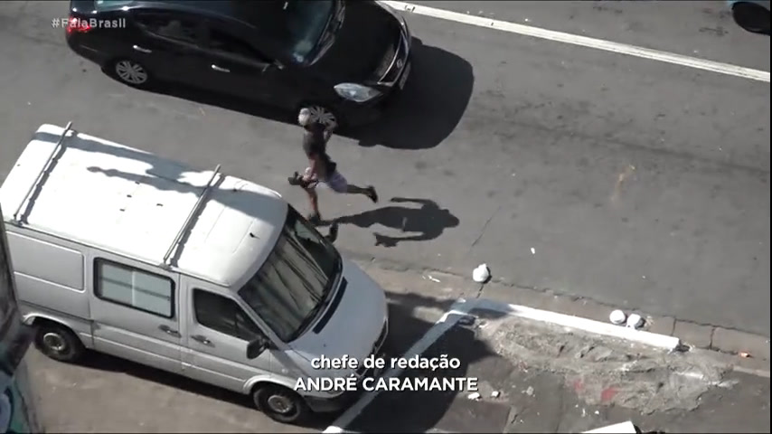 Vídeo: Exclusivo: ladrões fingem ser sem-teto para roubar motoristas no centro de SP