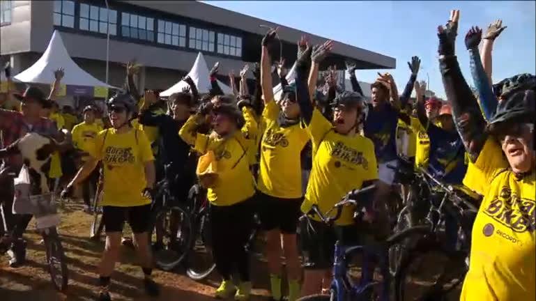 Vídeo: Bora de Bike: passeio ciclístico da Record TV Litoral e Vale