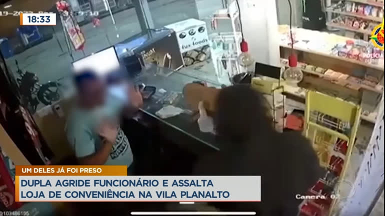 Vídeo: Suspeito de agredir funcionário e assaltar loja de conveniência é preso no DF