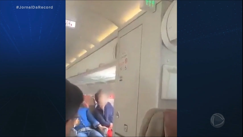 Vídeo: JR de Olho : passageiro abre porta de avião durante voo comercial na Coreia do Sul