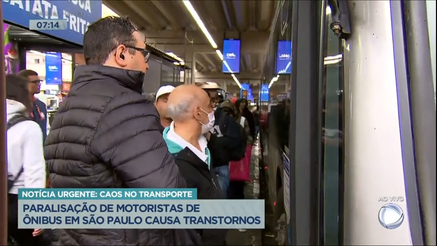 Vídeo: Paralisação de motoristas de ônibus provoca transtornos em São Paulo