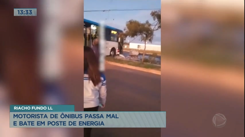 Vídeo: Motorista de ônibus passa mal e bate em poste de energia no DF