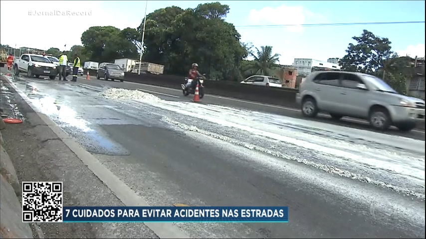 Vídeo: Pai e filha morrem após grave acidente em rodovia na Bahia