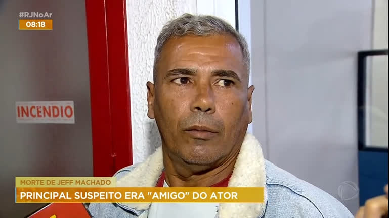 Vídeo: Jeff Machado: polícia ouve pedreiro durante investigações na morte do ator