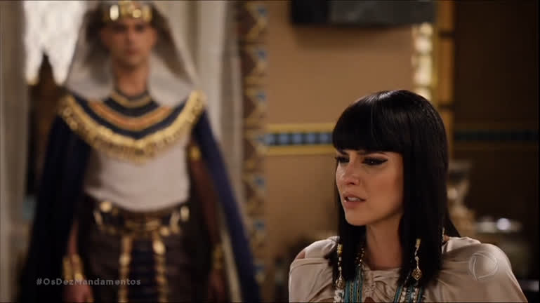 Vídeo: Ramsés fica furioso ao encontrar Nefertari falando sobre Moisés | Os Dez Mandamentos
