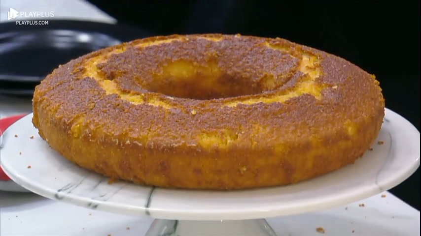 Vídeo: Stephanie enfrenta problemas para tirar bolo de forma | A Grande Conquista