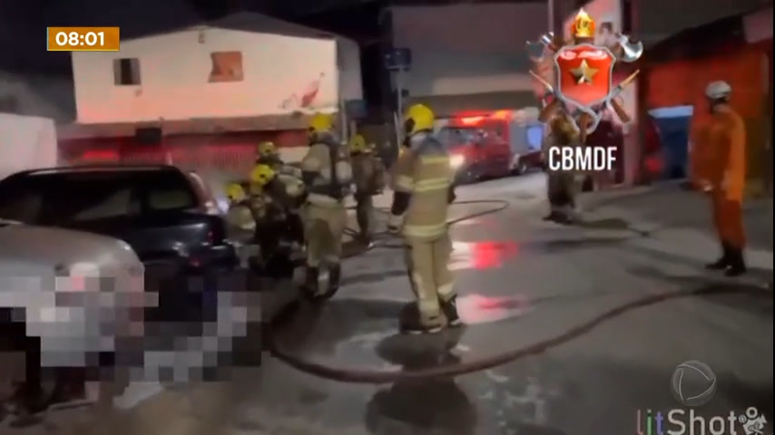 Vídeo: Incêndio destrói carros em estacionamento público na Vila Planalto (DF)