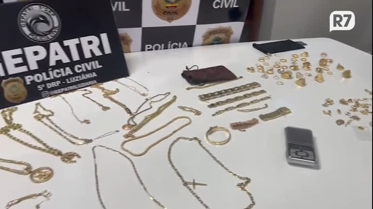 Vídeo: Vídeo: polícia civil encontra R$ 500 mil em joias com facção criminosa
