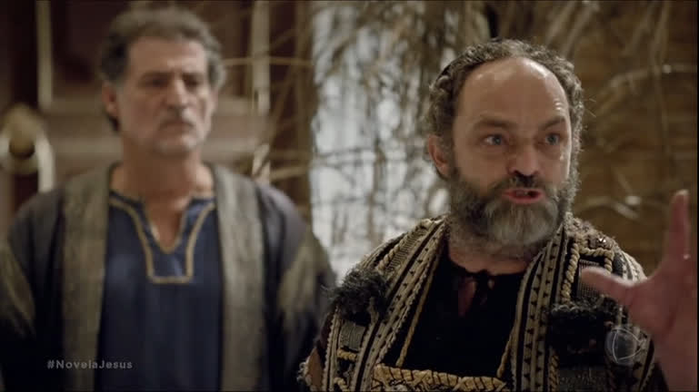 Vídeo: Caifás critica Arimatéia e sua família por realizarem banquete para Jesus e seus apóstolos | Jesus