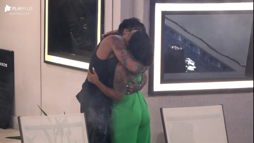 Vídeo: Murilo consola Janielle após briga com Gabriel | A Grande Conquista