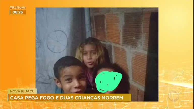 Vídeo: Crianças morrem enquanto dormem após casa pegar fogo no RJ