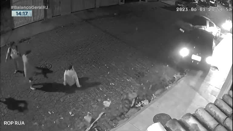 Vídeo: Homem é preso após dirigir bêbado e provocar acidente no interior do RJ