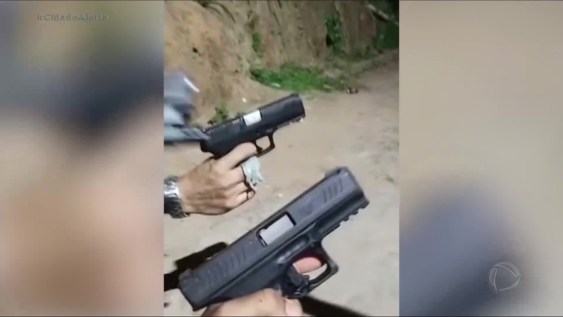 Vídeo: Polícia entra em confronto com bandidos que exibiam armas nas redes sociais