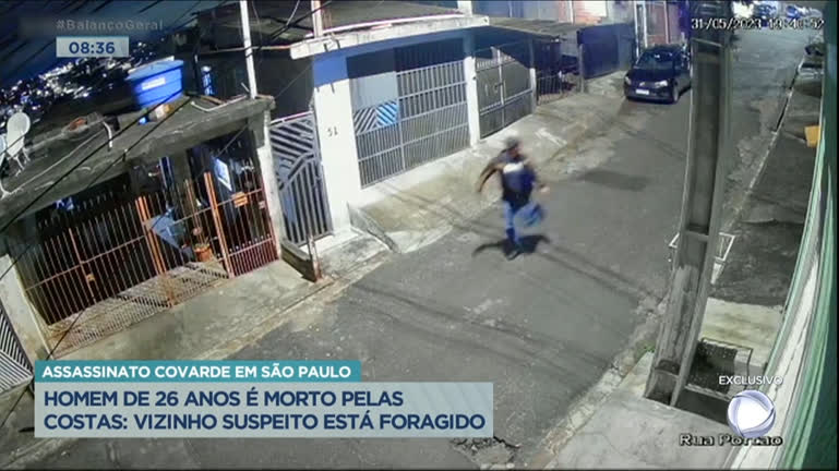 Vídeo: Homem suspeito de matar vizinho pelas costas em SP está desaparecido