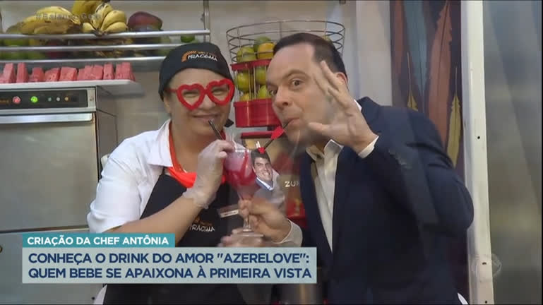 Vídeo: Chef cria "drink do amor" em homenagem a André Azeredo