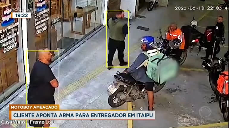 Vídeo: Motoboy é perseguido e ameaçado em Niterói, no RJ