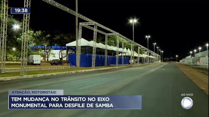 Vídeo: Trânsito no Eixo Monumental tem mudanças para desfile de samba