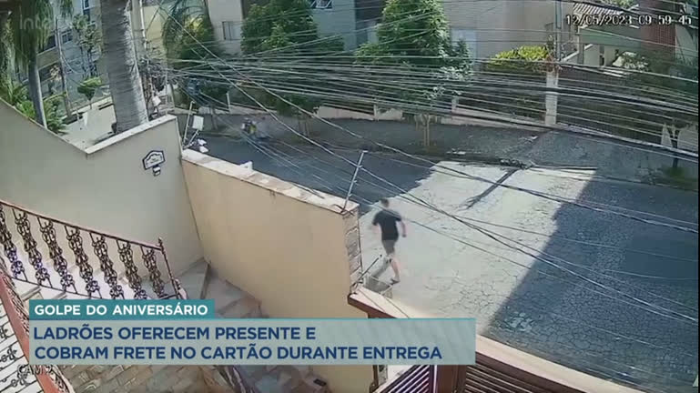 Vídeo: Golpistas oferecem presente e cobram frete no cartão durante entrega para facilitar desvios