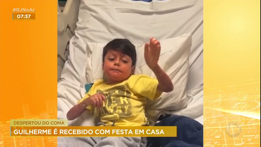 Vídeo: Paciente mirim que emocionou o Brasil é recebido com festa em casa, no Rio