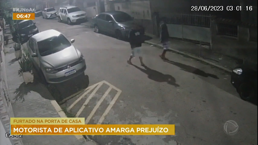 Vídeo: Criminosos roubam carro em menos de 2 minutos na zona norte do Rio