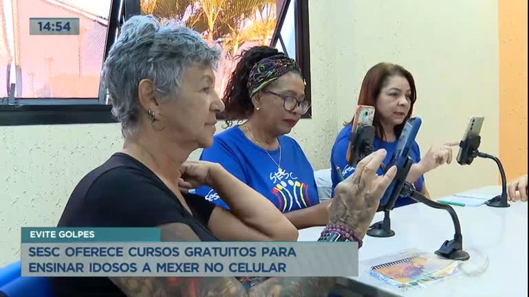 Vídeo: Sesc oferece cursos gratuitos para ensinar idosos a mexer no celular