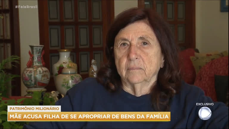 Vídeo: Mãe acusa a própria filha de desviar imóveis da família