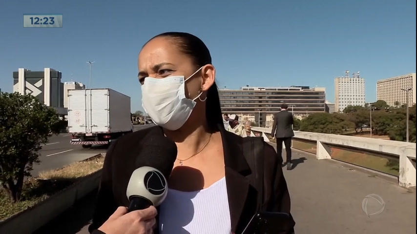 Vídeo: Uso de máscara facial pode evitar a transmissão da gripe e Covid-19