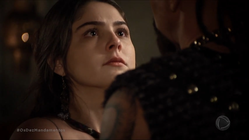 Vídeo: Betânia acredita que Emma pode ser sua filha com Balaão e confronta o feiticeiro | Os Dez Mandamentos