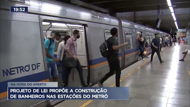 Vídeo: Projeto de lei propõe construção de banheiros nas estações do metrô