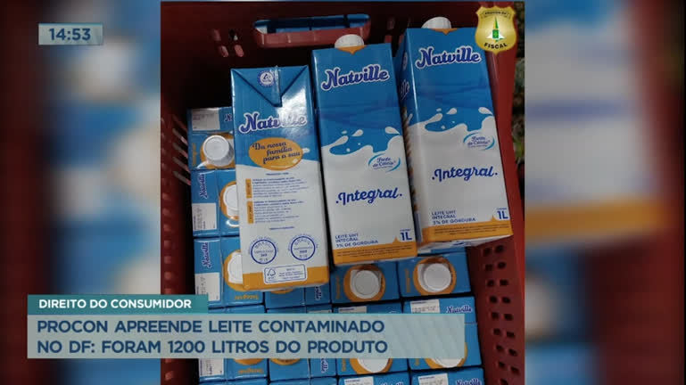 Vídeo: Procon recolhe mais de mil litros de leite contaminado no DF